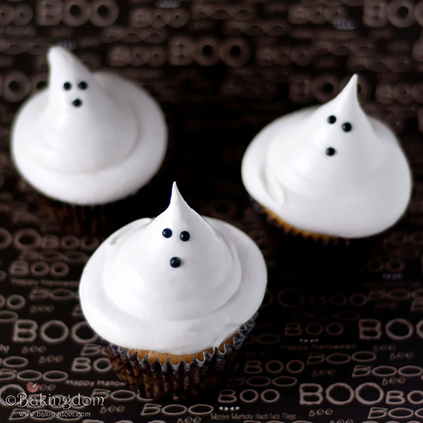 Spooky Halloween Cupcakes That Is Suspiciously Delicious-11