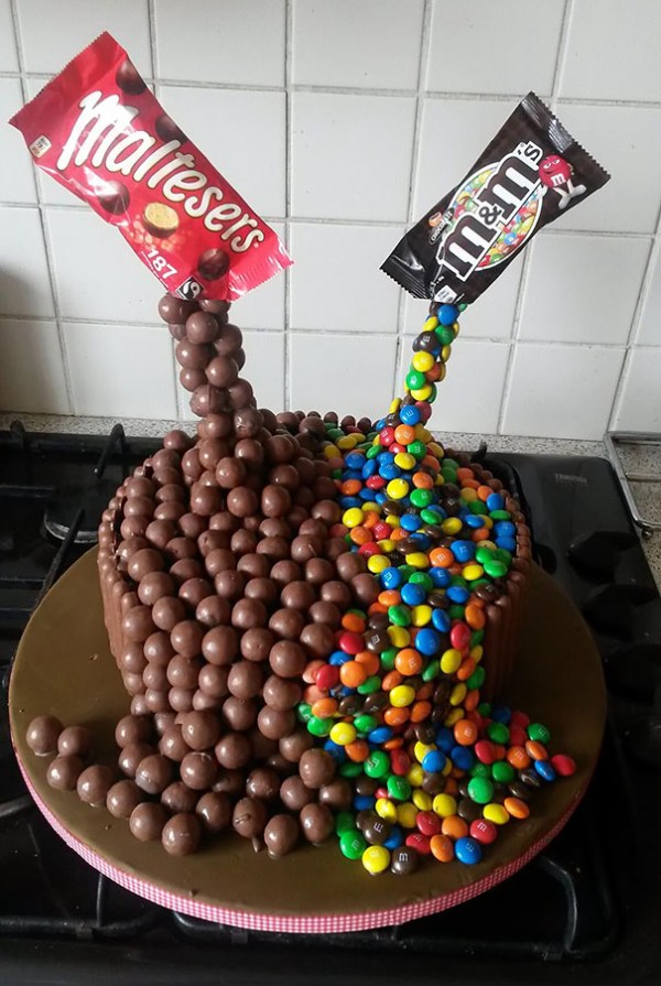 These Amazing Cakes Look Almost Too Good To Eat But They Are The Most Delicious-12