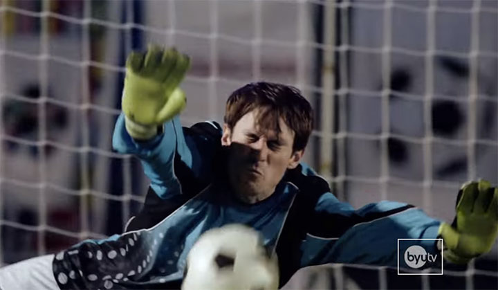 This Goalkeeper Is So Good That He Saved Five Penalty Kicks But Its Painful 01