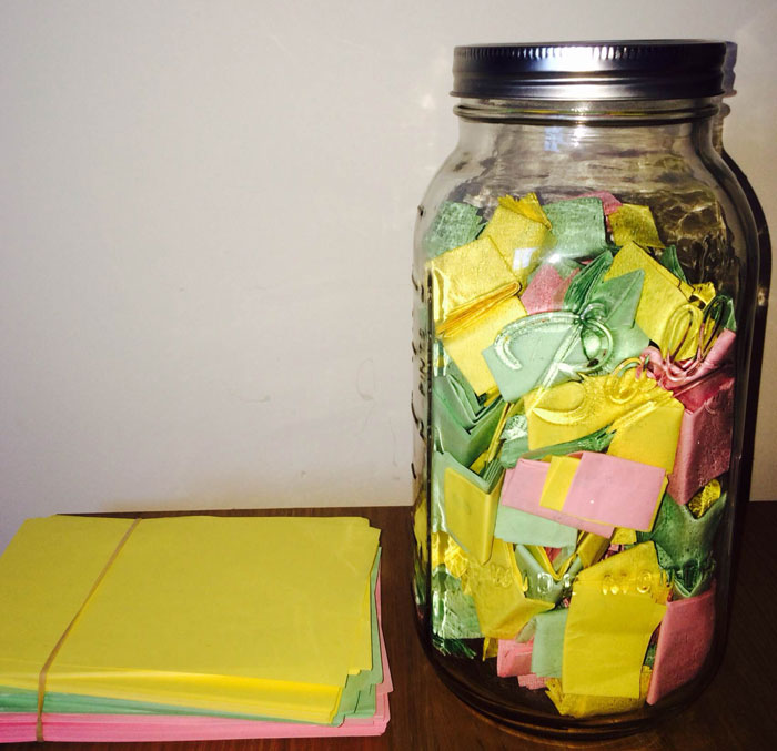 Boyfriend Writes 365 Love Notes For His Girlfriend To Read All Year-05