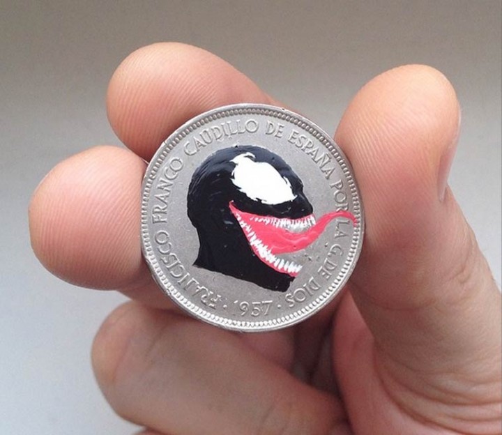 This-Artist-Transform-Coins-Into-Pieces-Of-Pop-Culture-05