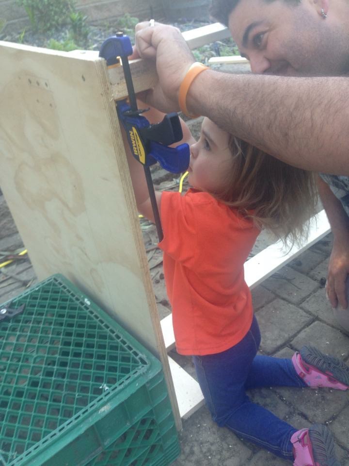 This Father Built A Superhero Bed For His Daughter-01