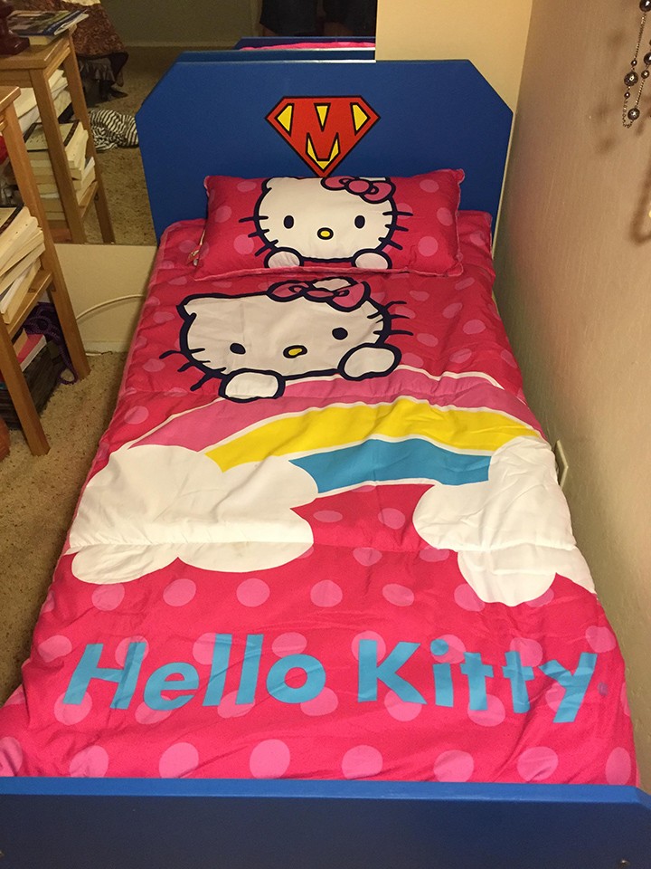 This Father Built A Superhero Bed For His Daughter-09